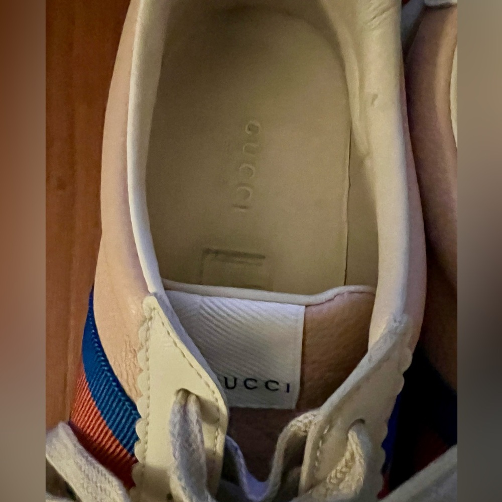 Sale!!!  Gucci Light Pink and Blue Leather Sneakers—Great condition! - Picture 8 of 10